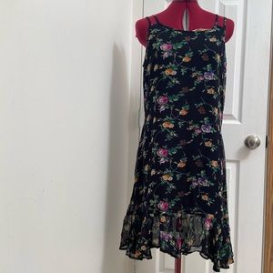 PAPAYA MOON women black floral spaghetti strap Lined Rayon dress. Size M. Used.